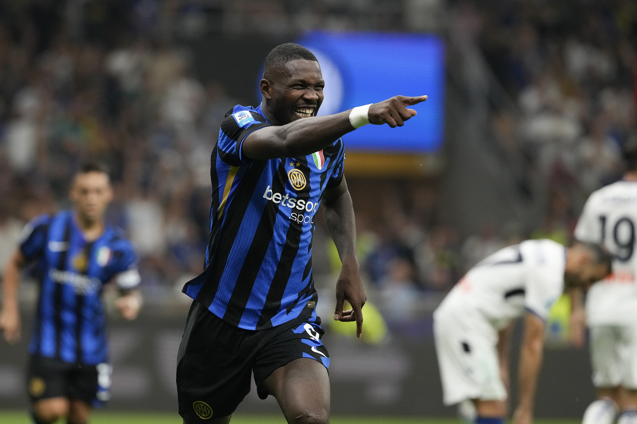 Marcus Thruam (C) of Inter Milan celebrates after scoring a goal in the Serie A game against Atalanta at Stadio Giuseppe Meazza in Milan, Italy, August 30, 2024. /CFP