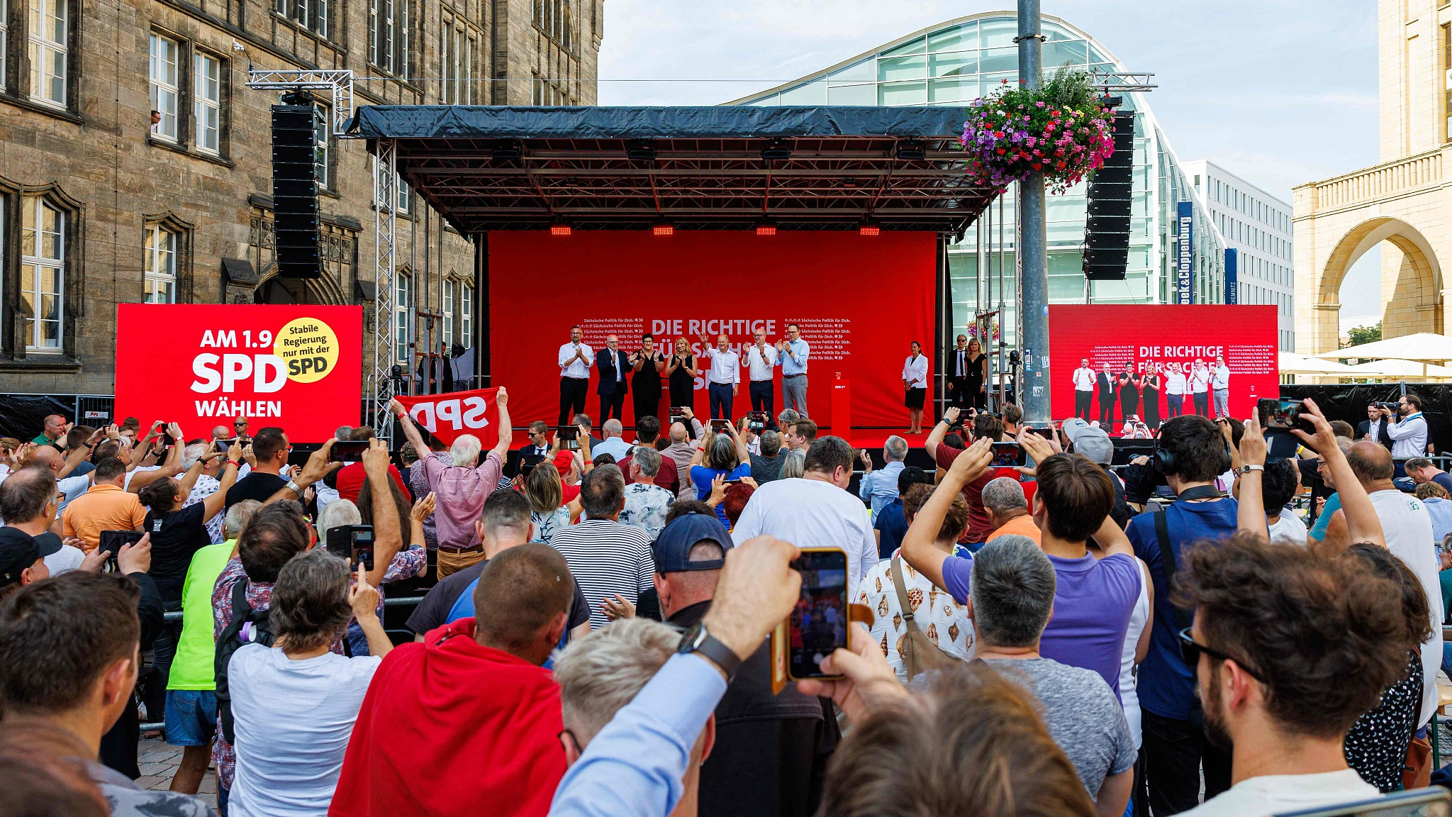 German Chancellor Olaf Scholz speaks at a campaign rally for the Saxony regional election in Chemnitz, Germany, August 30, 2024. /Xinhua