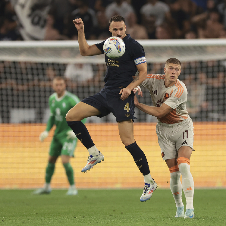 Juventus Remain Unbeaten In Serie A After 0 0 Draw With Visiting Roma