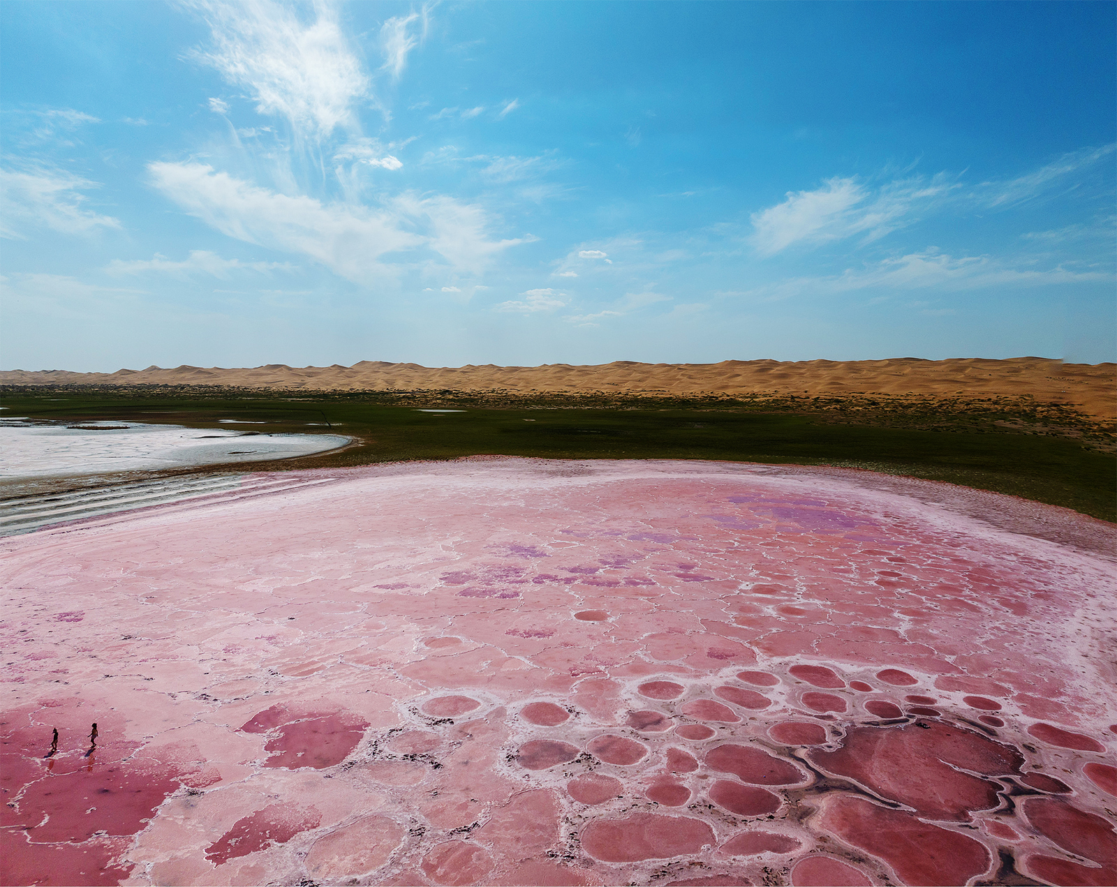 A view of Ulan Lake in the heart of the Tengger Desert in Alxa League, Inner Mongolia /CFP