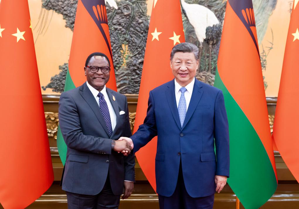 Chinese President Xi Jinping meets with Malawian President Lazarus Chakwera, at the Great Hall of the People in Beijing, capital of China, September 3, 2024. /Xinhua