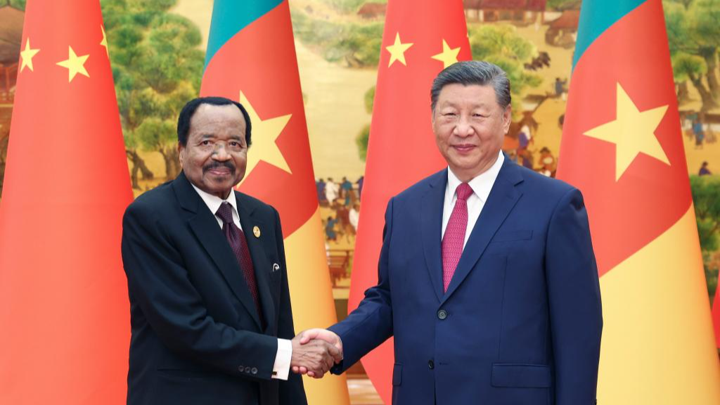 Chinese President Xi Jinping (R) meets with Cameroonian President Paul Biya, who is in Beijing for the 2024 Summit of the Forum on China-Africa Cooperation, at the Great Hall of the People in Beijing, China, September 4, 2024. /Xinhua