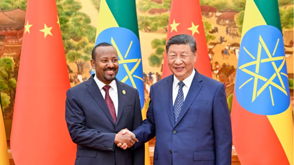 Chinese President Xi Jinping (R) meets with Ethiopian Prime Minister Abiy Ahmed Ali, who is in Beijing for the 2024 Summit of the Forum on China-Africa Cooperation (FOCAC), at the Great Hall of the People in Beijing, capital of China, September 4, 2024. /Xinhua