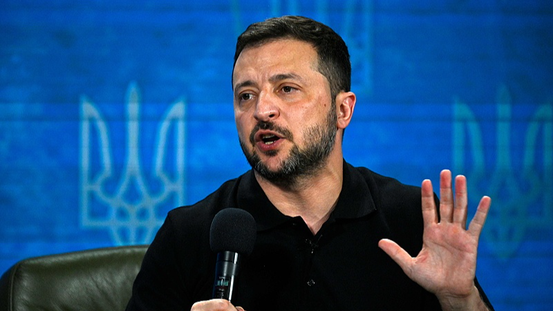 Ukraine's President Volodymyr Zelenskyy gestures as he speaks during a joint press conference in Kyiv, Ukraine, August 27, 2024. /CFP