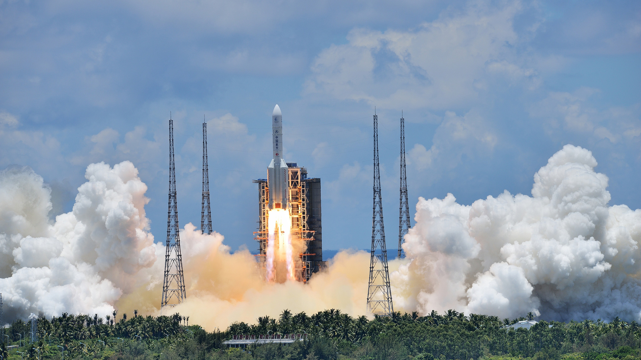 The launch of the Tianwen-1 mission, Wenchang City, south China's Hainan Province, July 23, 2020. /CFP