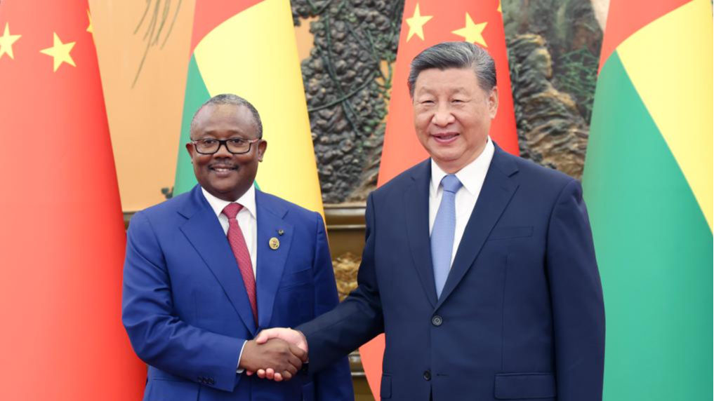 Chinese President Xi Jinping meets with Guinea-Bissau President Umaro Sissoco Embalo at the Great Hall of the People in Beijing, capital of China, September 5, 2024. /Xinhua