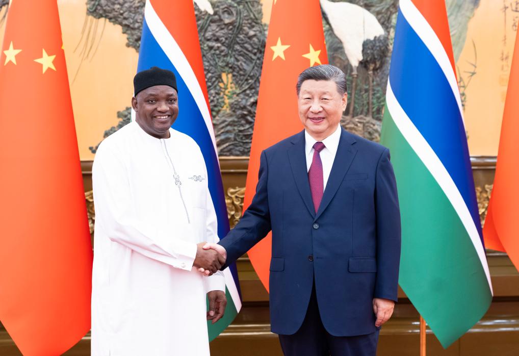 Chinese President Xi Jinping (R) meets with Gambian President Adama Barrow at the Great Hall of the People in Beijing, capital of China, September 6, 2024. /Xinhua