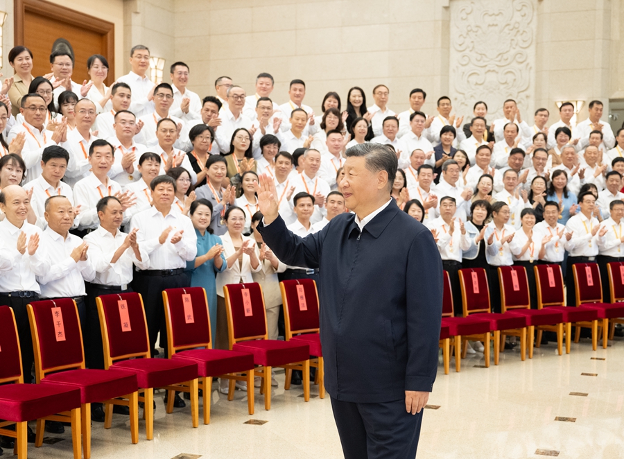 Chinese President Xi Jinping meets with representatives attending an awards ceremony to honor model teachers and outstanding groups and institutions in China's education sector in Beijing, China, September 9, 2024. /Xinhua