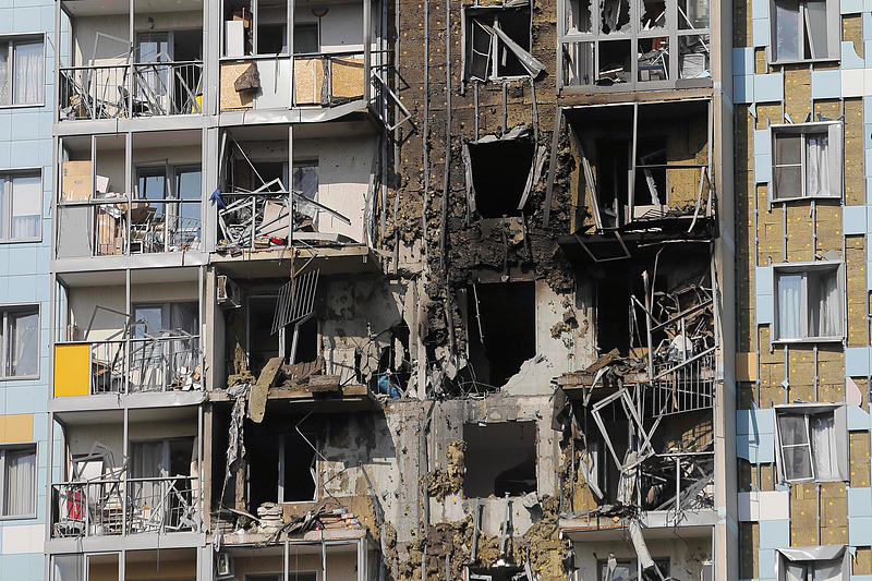 The site of a damaged multi-story residential building following an alleged Ukrainian drone attack in Ramenskoye, outside Moscow, Russia, September 10, 2024. /CFP