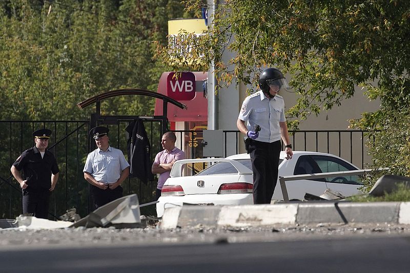 A police investigator works in the yard of a damaged residential building following a drone attack in Ramenskoye in the Moscow region on September 10, 2024. /CFP