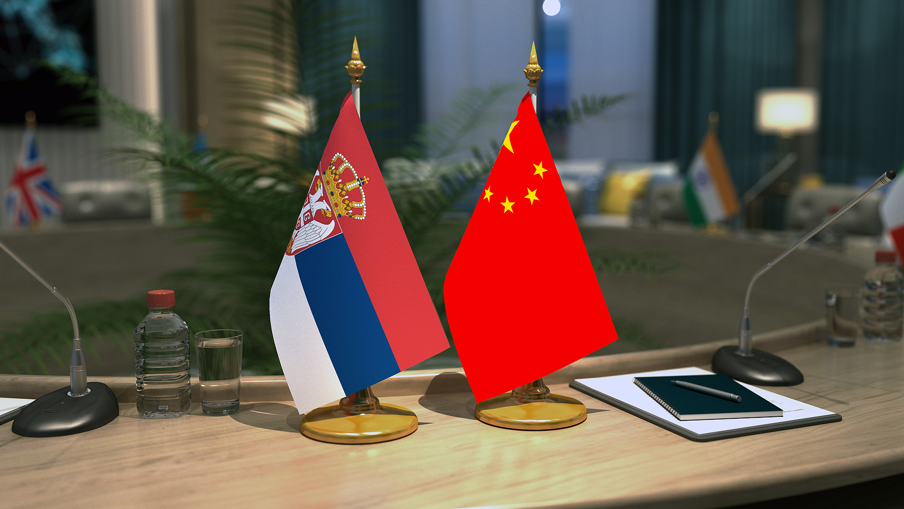 The national flags of Serbia (L) and China. /CFP