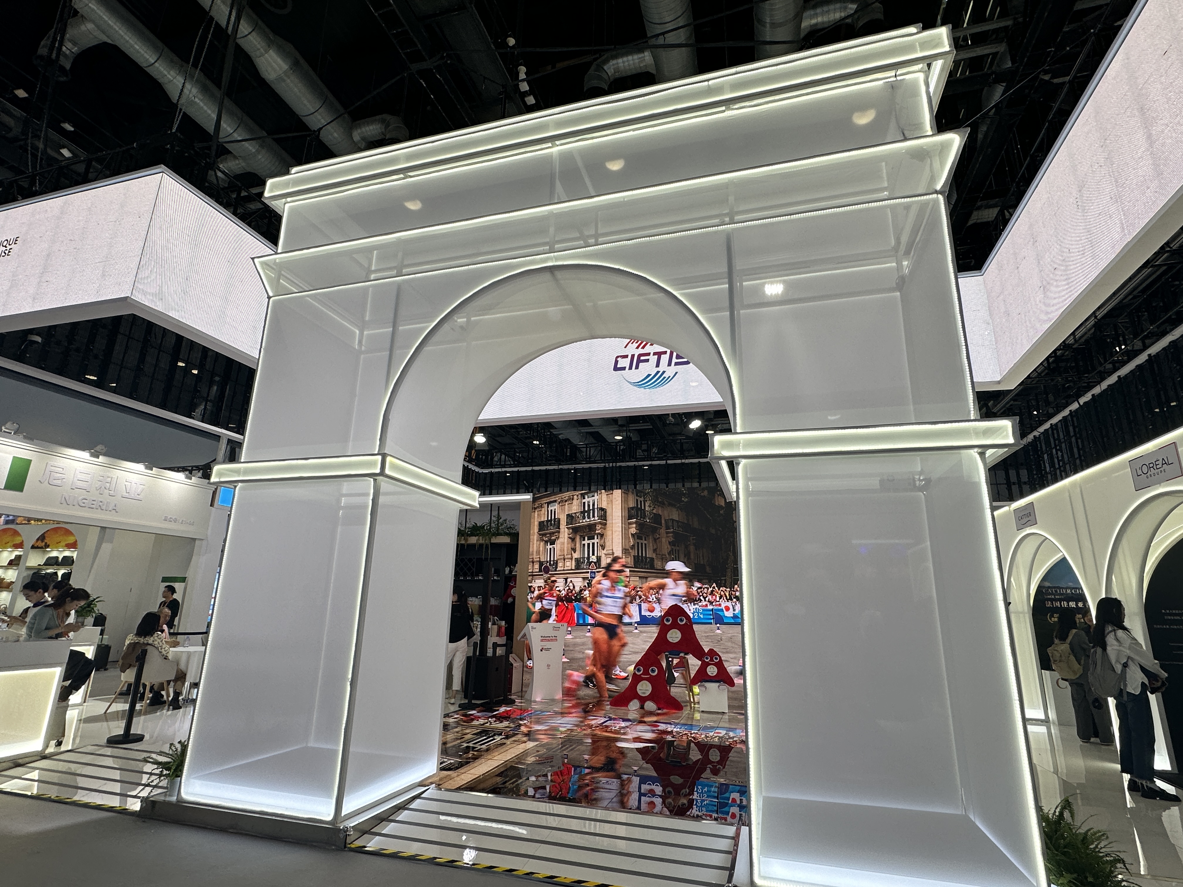 As the guest of honor, the French pavilion features an installation inspired by an iconic French landmark, the Arc de Triomphe, during the 2024 China International Fair for Trade in Services in Beijing, September 12, 2024. /CGTN