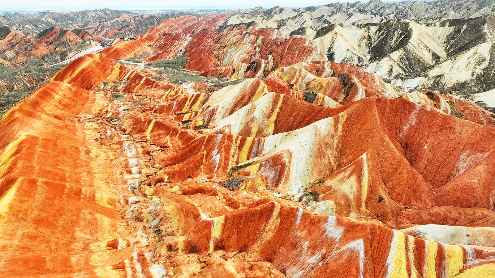 Pemandangan pegunungan berwarna-warni di Kawasan Pemandangan Danxia yang Berwarna-warni di Zhangye, Provinsi Gansu pada tanggal 13 September 2024 /CFP