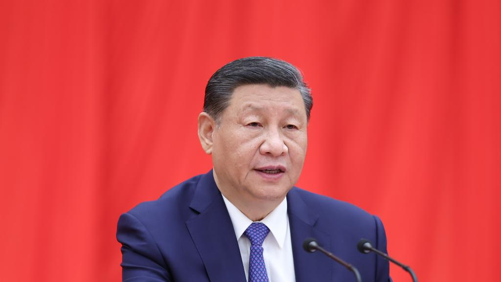 Xi Jinping, sekretaris jenderal Komite Sentral Partai Komunis Tiongkok (PKT), menyampaikan pidato penting pada sidang pleno ketiga Komite Sentral PKC ke-20 di Beijing, ibu kota Tiongkok. Sidang pleno tersebut diselenggarakan dari tanggal 15 hingga 18 Juli 2024. /Xinhua