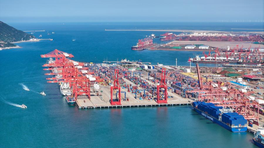 Freight ships docked at the container terminal of Lianyungang Port, east China's Jiangsu Province, June 26, 2024. /Xinhua