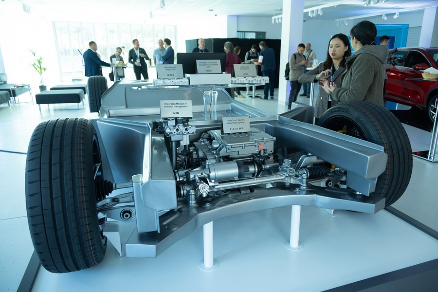 The chassis system of a BYD electric vehicle in Budapest, Hungary, October 17, 2023. /Xinhua