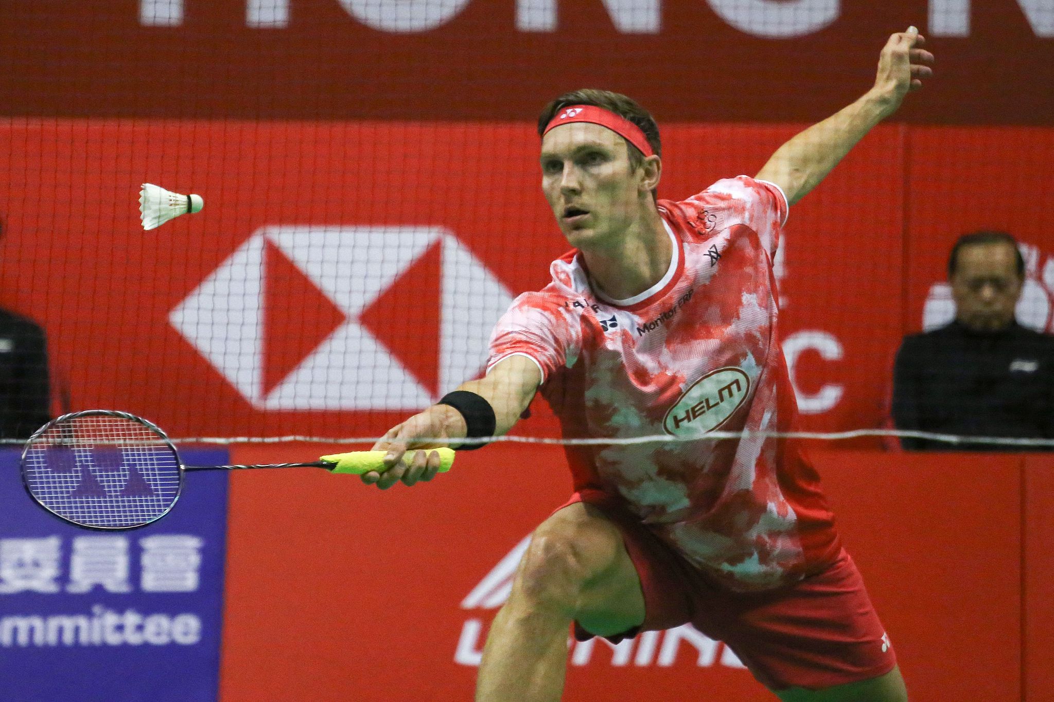 Viktor Axelsen dari Denmark bertanding di final tunggal putra melawan Lei Lanxi dari Tiongkok di Hong Kong Open di Daerah Administratif Khusus Hong Kong, Tiongkok selatan, 15 September 2024. /CFP