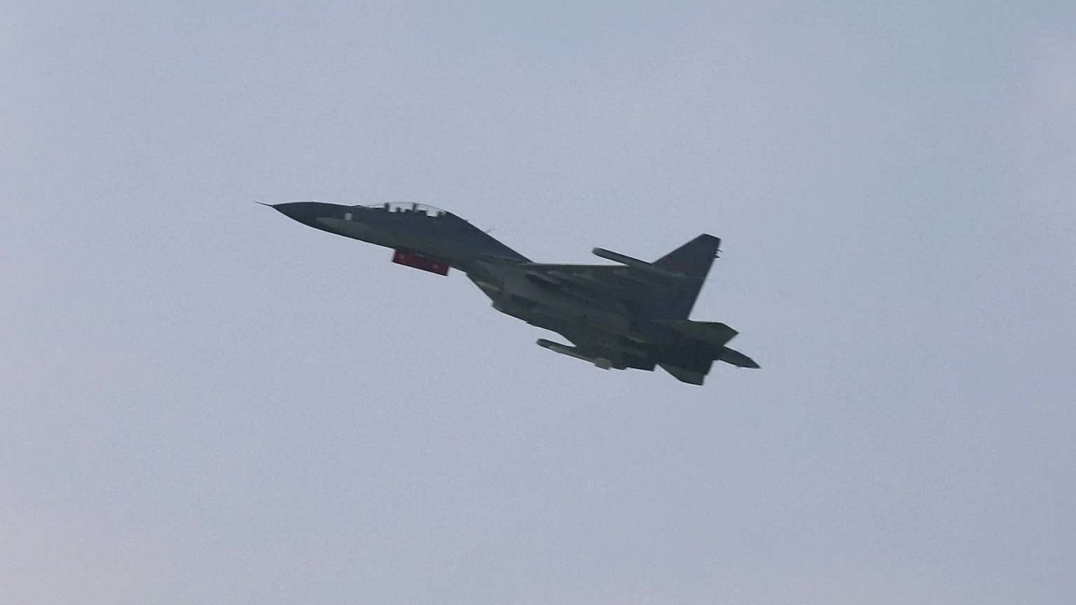 A file photo of a fighter jet belonging to the Eastern Theater Command of the Chinese People's Liberation Army during a joint military drill near the island of Taiwan, May 23, 2024. /CFP