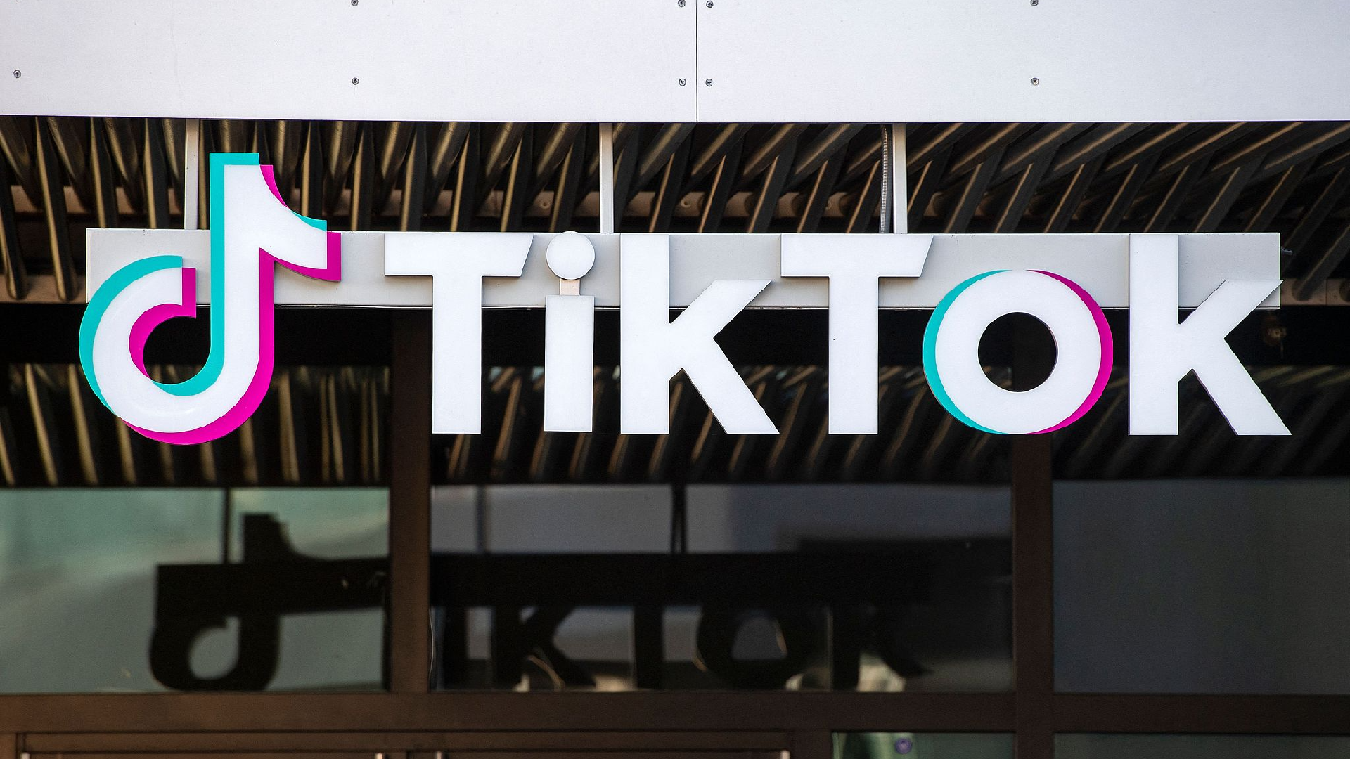 TikTok contests U.S. prohibition legislation, claiming violations of free speech