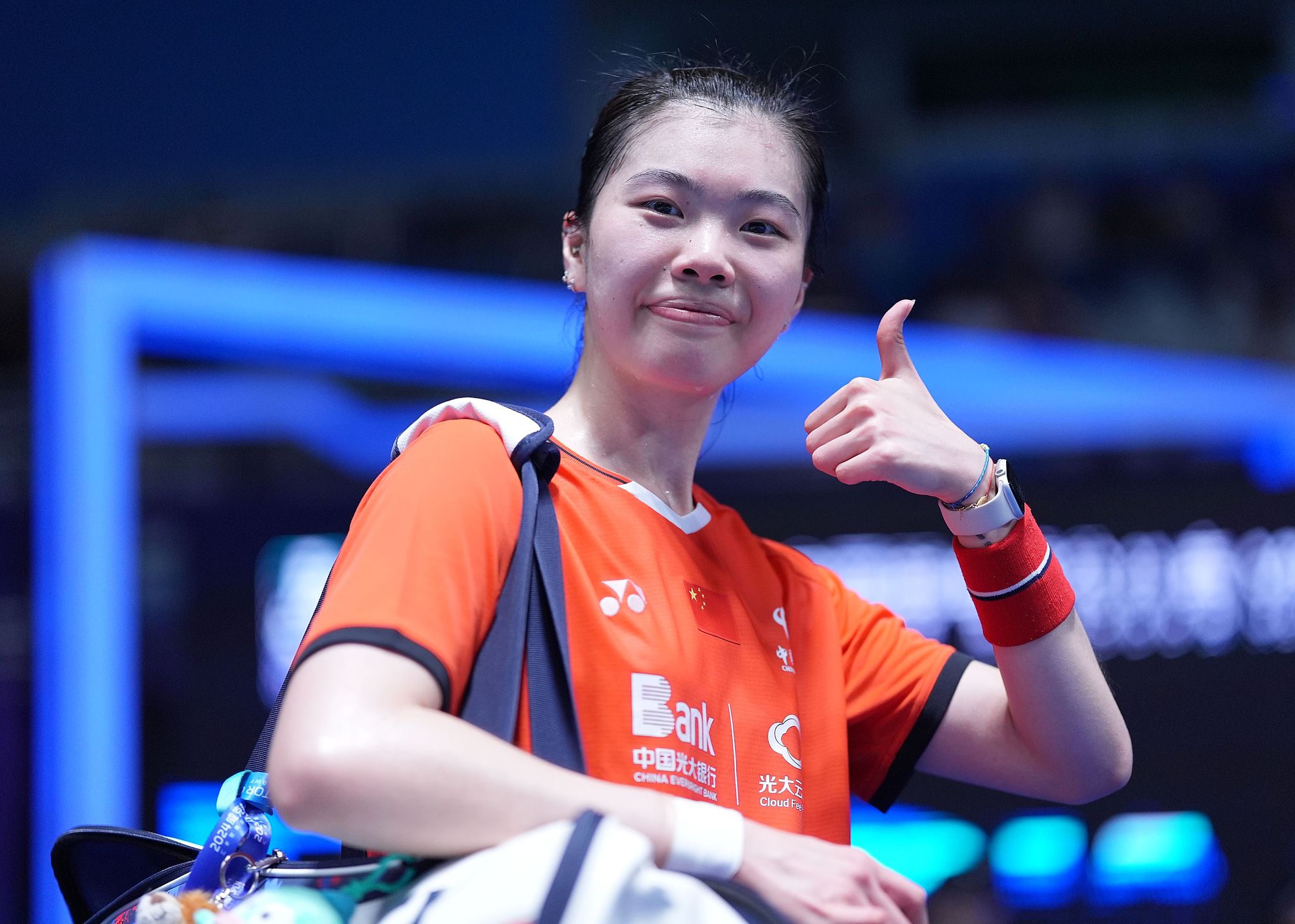 Gao Fangjie of China makes a thumbs-up gesture after her victory against compatriot Han Yue (not pictured) in their women's singles first round match at the BWF China Open in Changzhou, China, September 18, 2024. /CFP