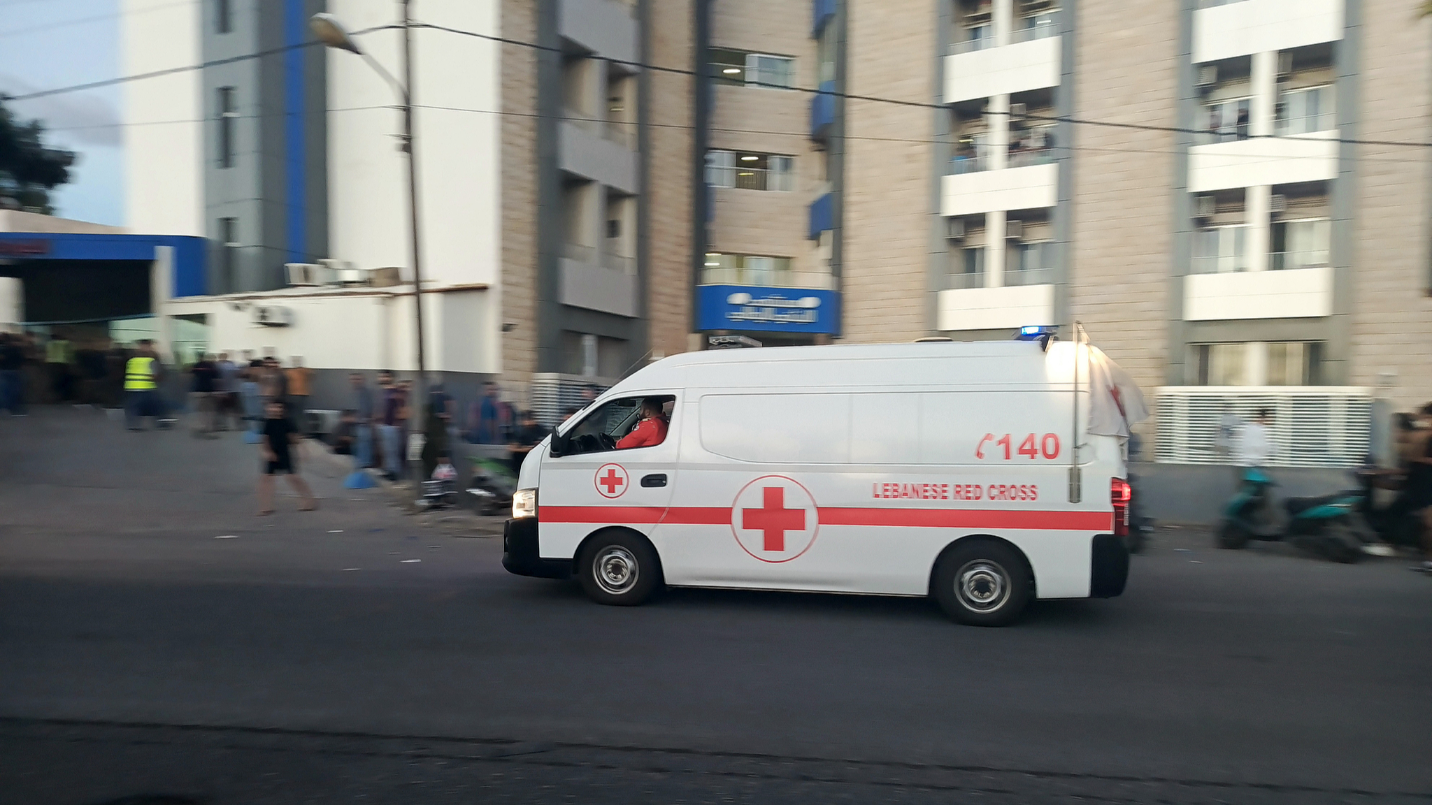 Injured individuals from the device explosions being taken to the Lebanese-Italian hospital in the city of Tyre (Sur), Lebanon on September 18, 2024. /CFP