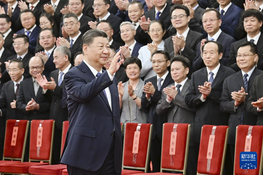 Chinese President Xi Jinping meets with representatives of space scientists and engineers who participated in the research and development of the Chang'e-6 lunar mission at the Great Hall of the People in Beijing, China, September 23, 2024. /Xinhua