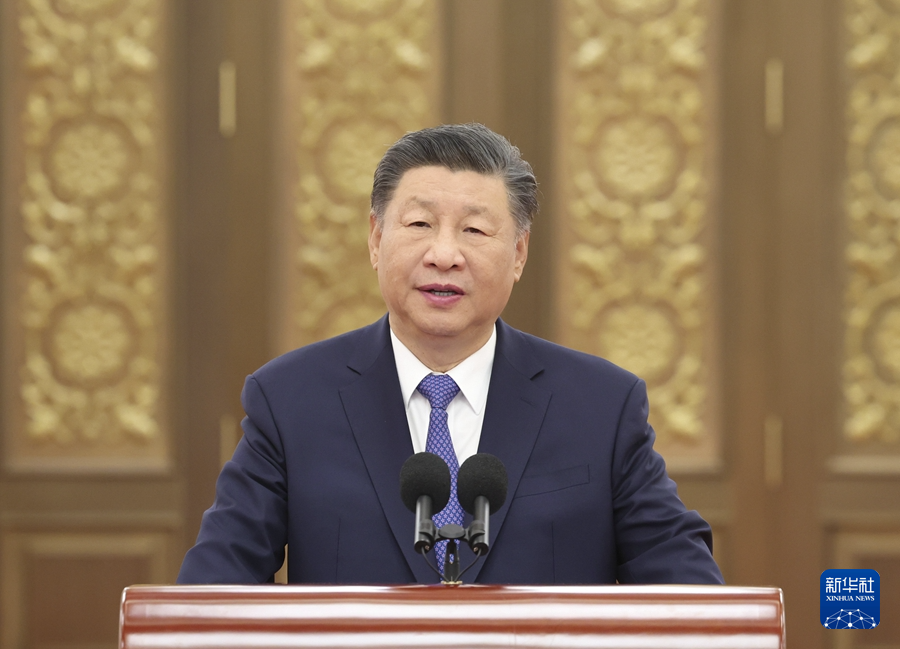 Chinese President Xi Jinping delivers a speech during his meeting with representatives of space scientists and engineers who participated in the research and development of the Chang'e-6 lunar mission at the Great Hall of the People in Beijing, China, September 23, 2024. /Xinhua