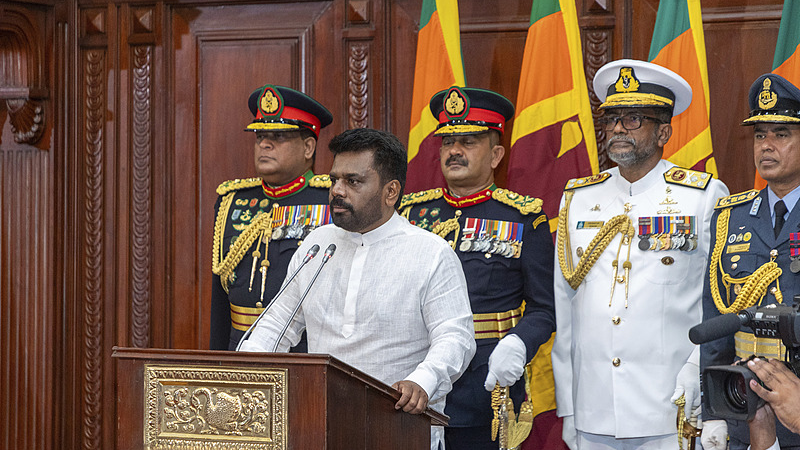 Security forces commanders stand behind Sri Lanka's new president, Anura Kumara Dissanayake, as he addresses a gathering after being sworn in at the Sri Lankan President's Office in Colombo, Sri Lanka, September 23, 2024. /CFP