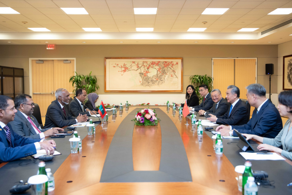 Chinese Foreign Minister Wang Yi holds talks with Maldivian President Mohamed Muizzu in New York, U.S., September 23, 2024. /Chinese Foreign Ministry