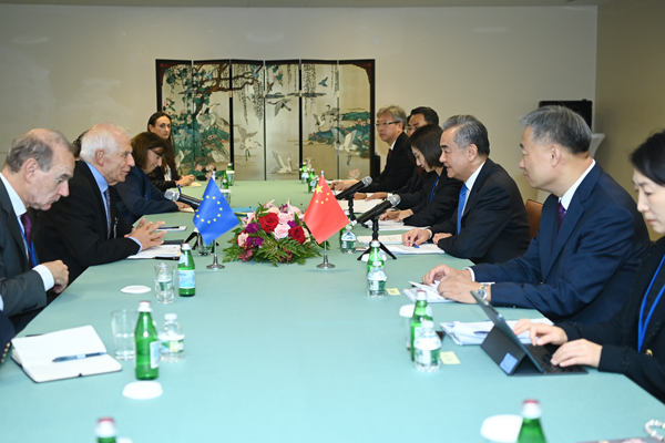 Chinese Foreign Minister Wang Yi  meets with Josep Borrell, High Representative of the EU for Foreign Affairs and Security Policy, on the sidelines of the 79th Session of the UN General Assembly in New York, U.S., September 25, 2024. /Chinese Foreign Ministry