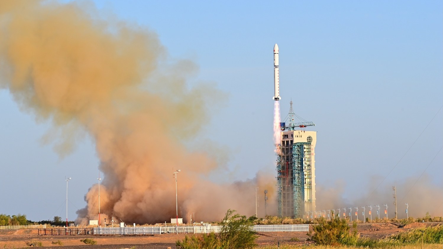 A Long March-2D rocket, carrying the Shijian-19 satellite, blasts off from the Jiuquan Satellite Launch Center in northwest China, September 27, 2024. /China Media Group