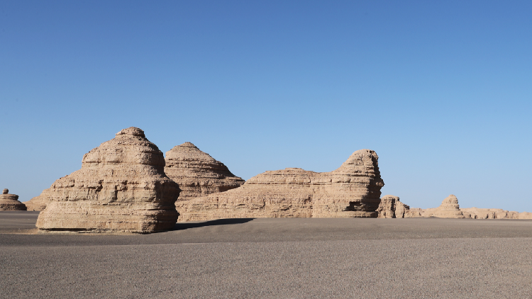 Explore the Marvels of Dunhuang Yardang National Geopark