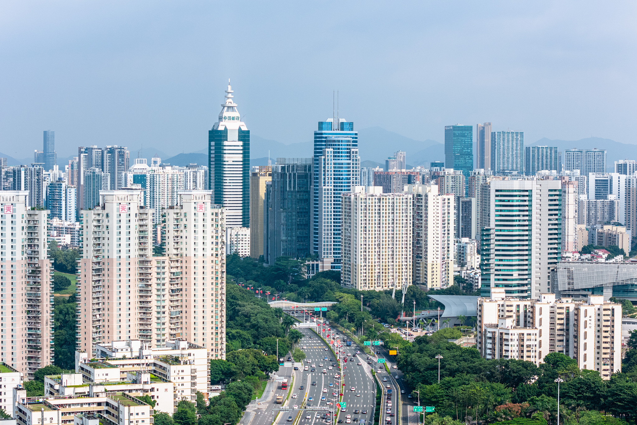 A view of Binhe Avenue in Shenzhen in south China's Guangdong Province, September 29, 2024. /CFP