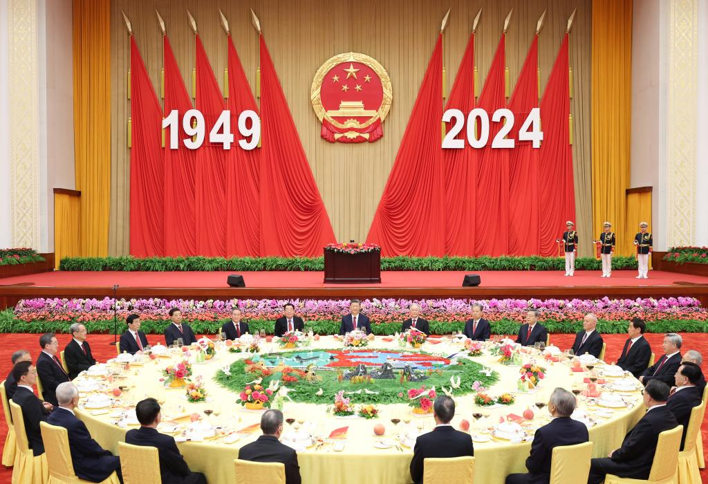 Communist Party of China and state leaders attend a reception to celebrate the 75th anniversary of the founding of the People's Republic of China together with around 3,000 Chinese and foreign guests at the Great Hall of the People in Beijing, China, September 30, 2024. /Xinhua