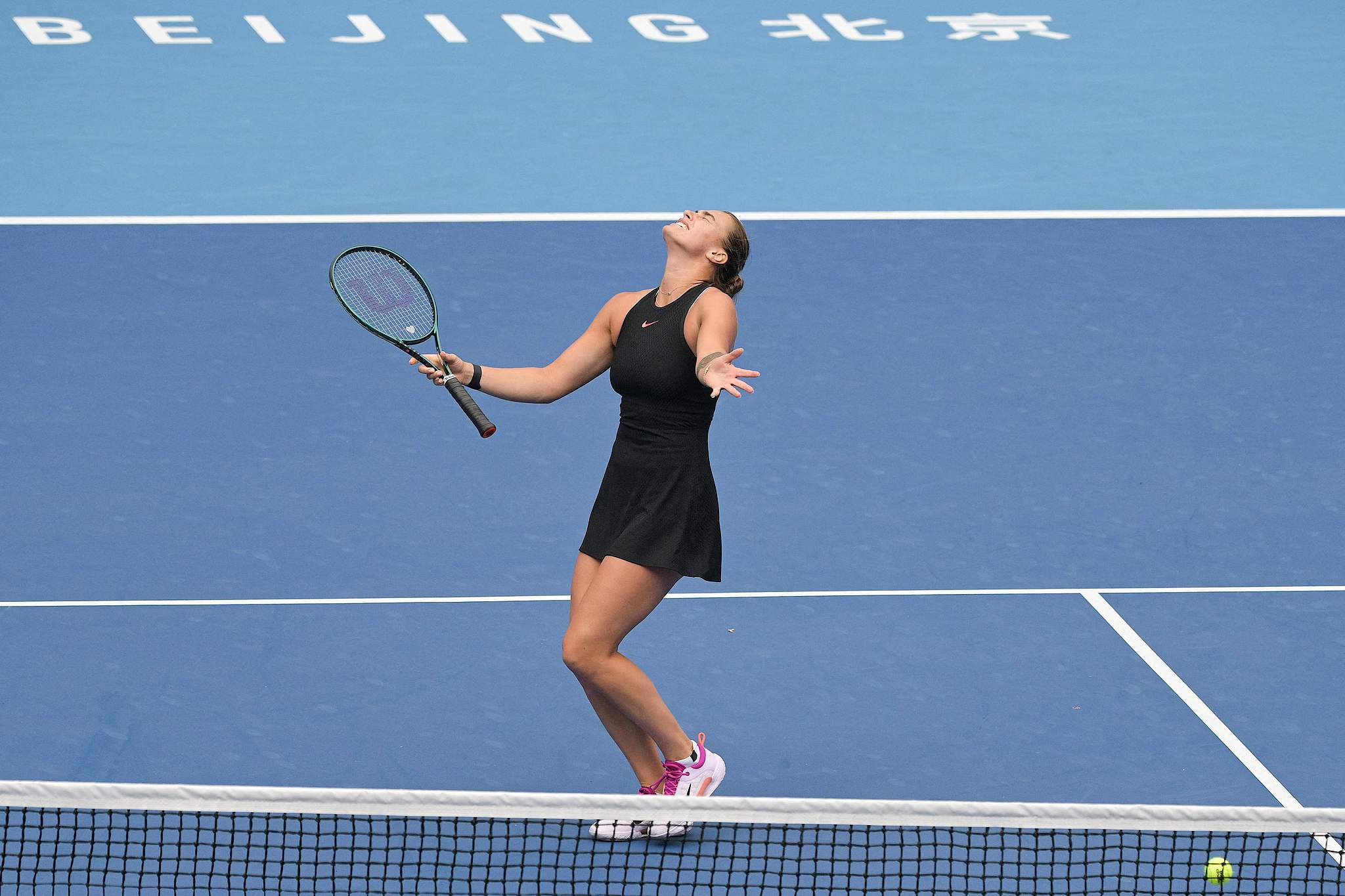 Aryna Sabalenka of Belarus celebrates after her win at the WTA China Open in Beijing China, September 30, 2024. /CFP