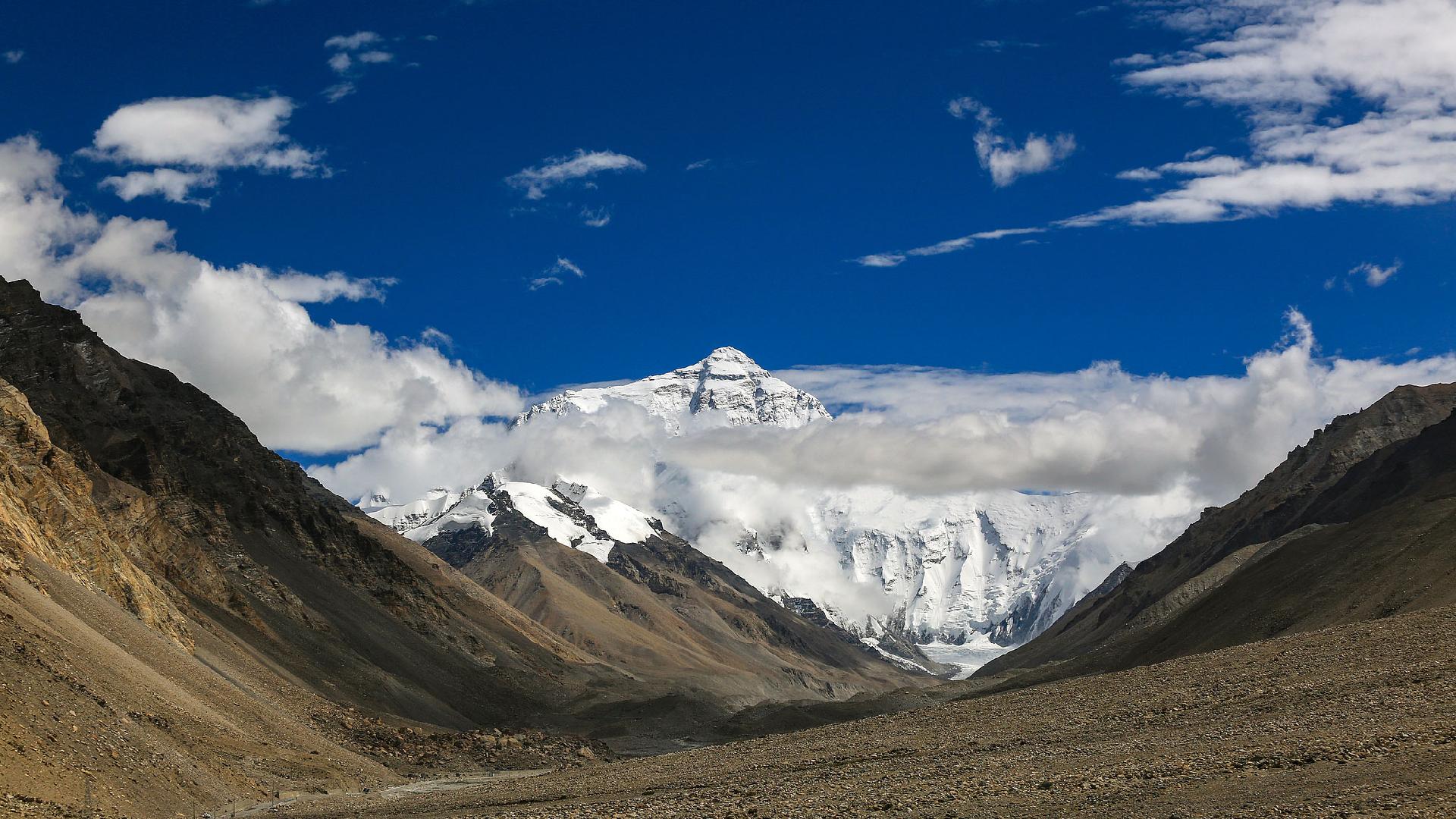 Study reveals that river erosion contributes to the recent rise of Mount Qomolangma