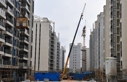 The construction site of a residential area in Jiangdong New Area of Haikou, south China's Hainan Province, September 2, 2022. /Xinhua