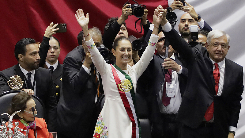 Claudia Sheinbaum Pardo (C) gestures during her presidential inauguration ceremony in Mexico City, Mexico, October 1, 2024. /CFP