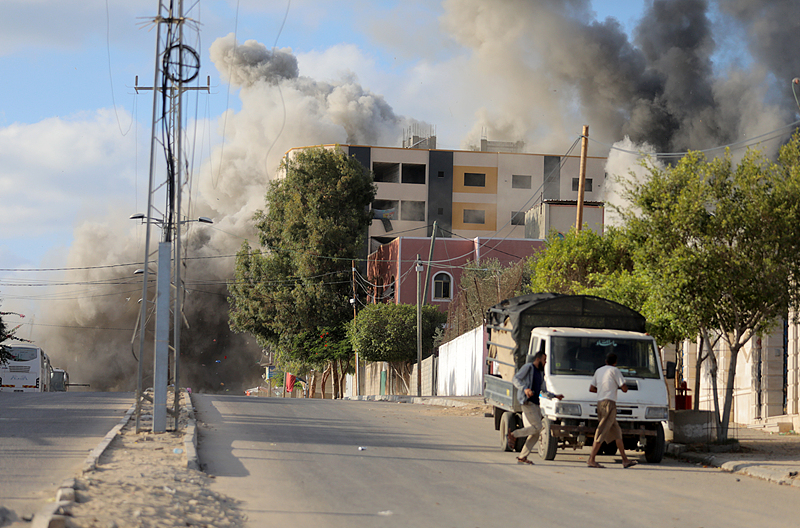 Smoke rises following Israeli army attacks on Nuseirat Refugee Camp in Gaza City, Gaza, October 4, 2024. /CFP