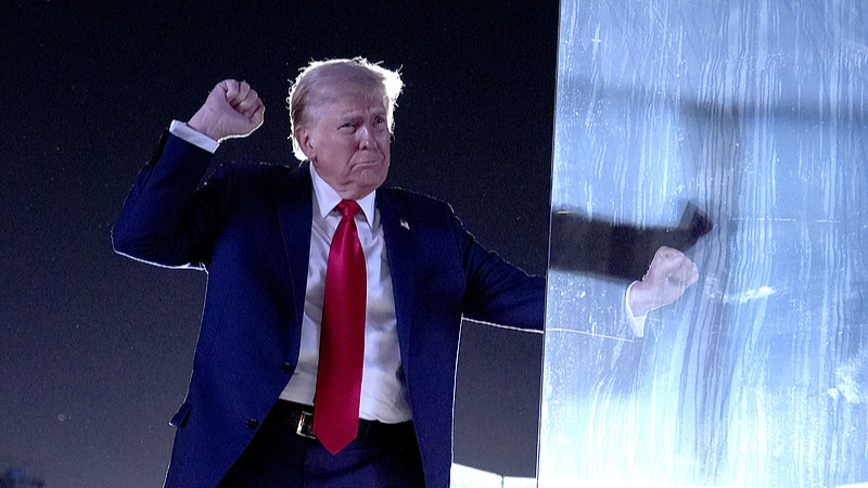 Republican presidential nominee former President Donald Trump dances as he departs after speaking at a campaign event in Butler, Pennsylvania,  October 5, 2024. /CFP