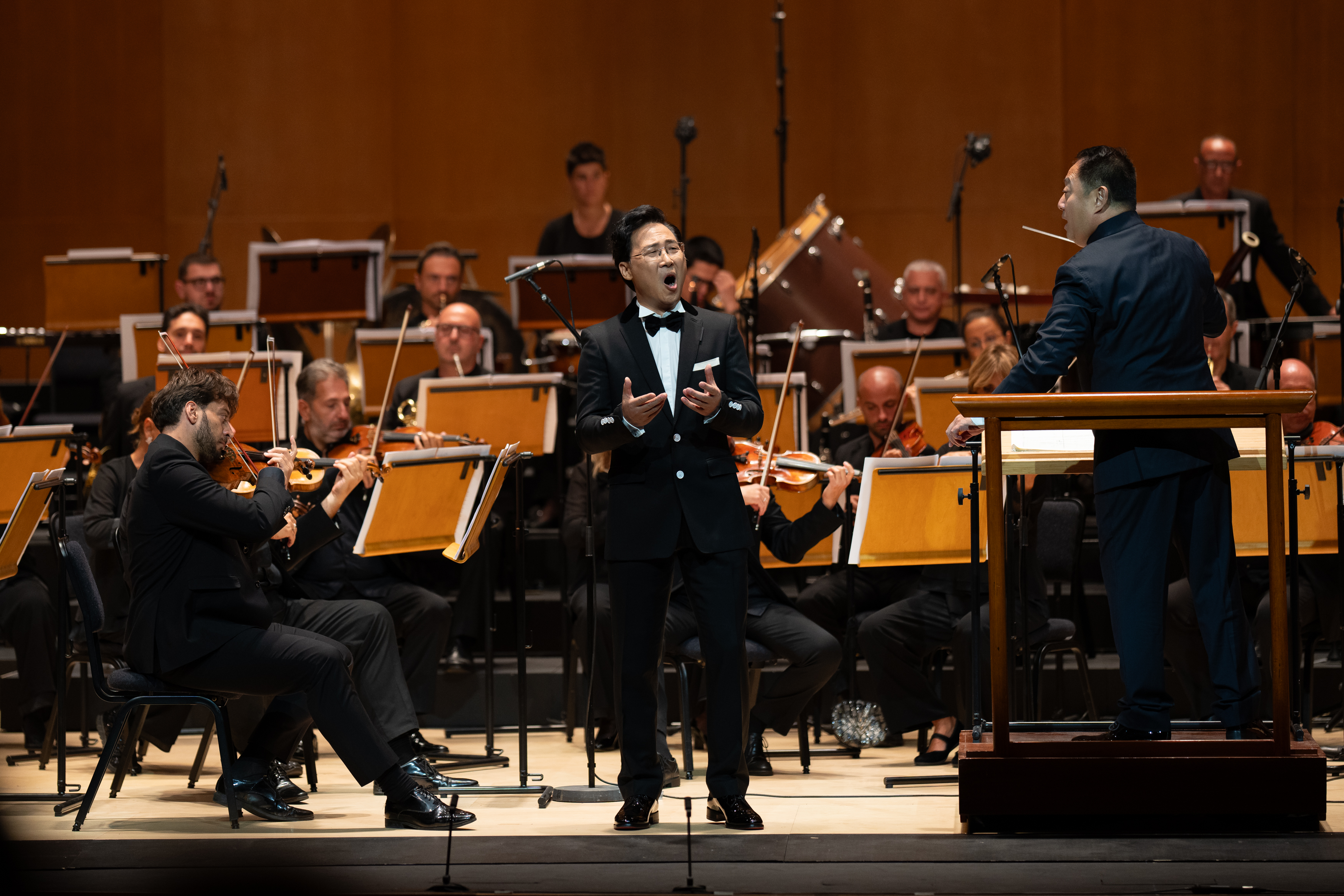 Chinese baritone Liao Changyong performs at the 