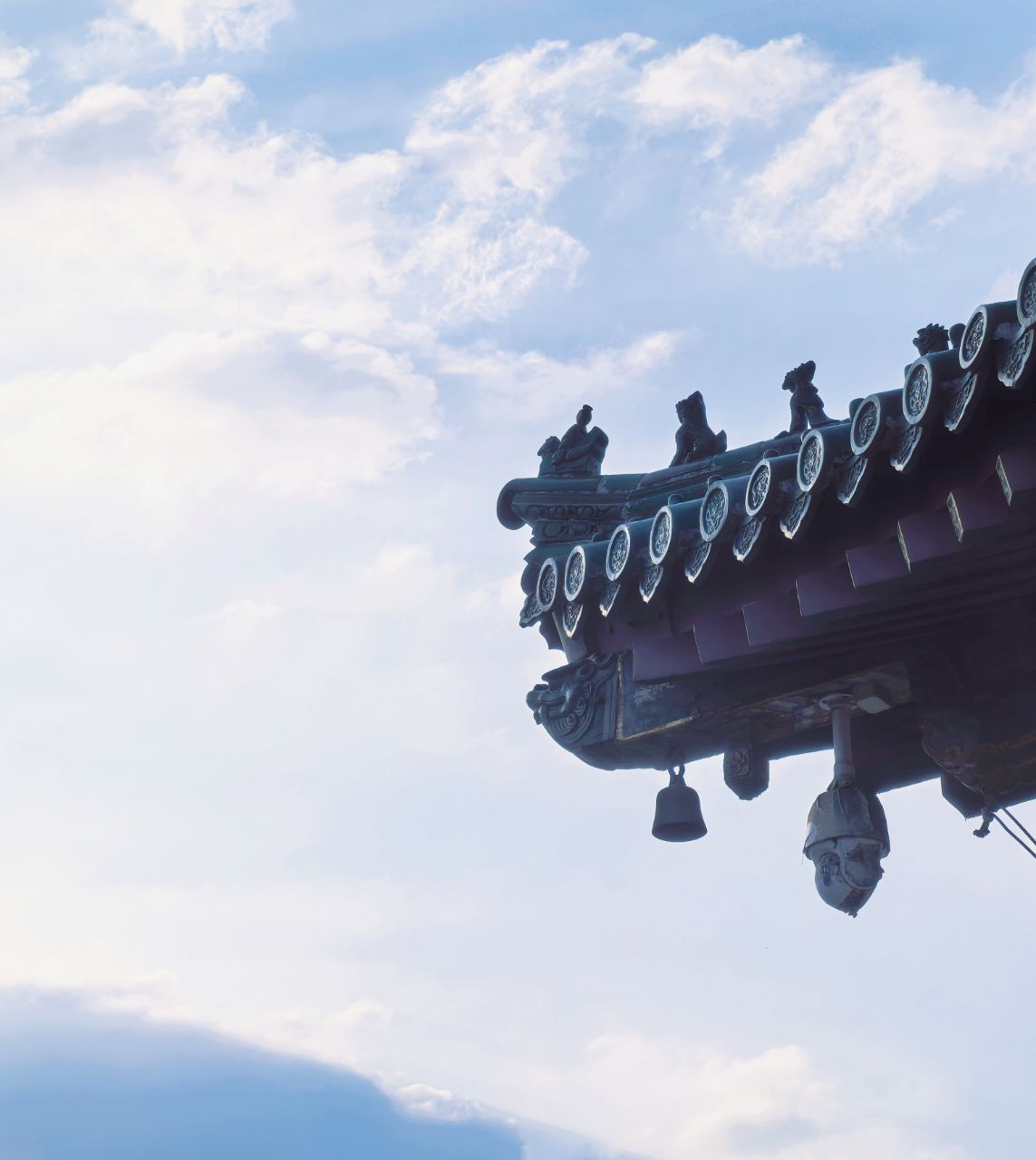 A view of the Bell Tower in the center of Xi'an, northwest China's Shaanxi Province. /CGTN