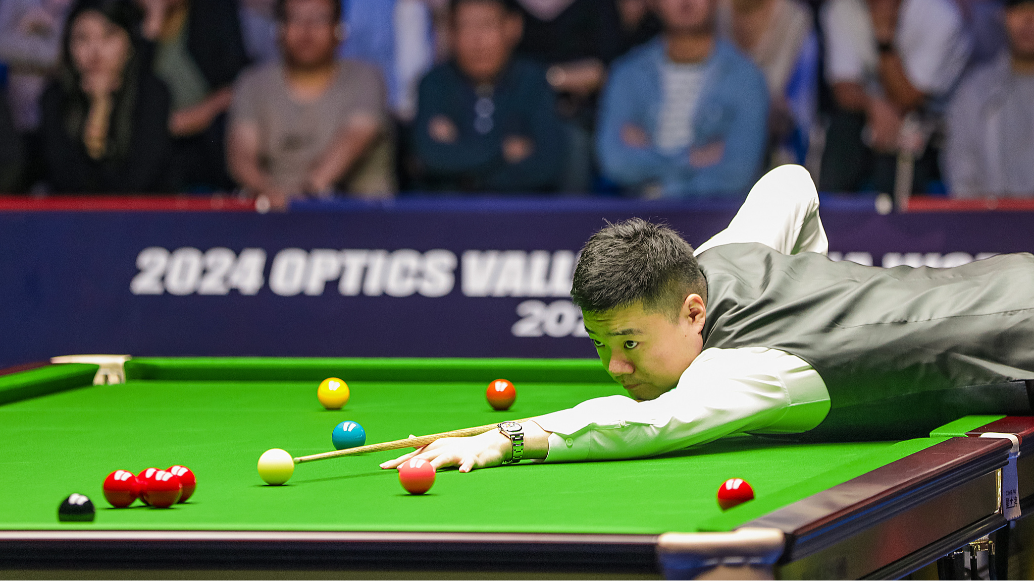 China's Ding Junhui begins Wuhan Open with sweeping win