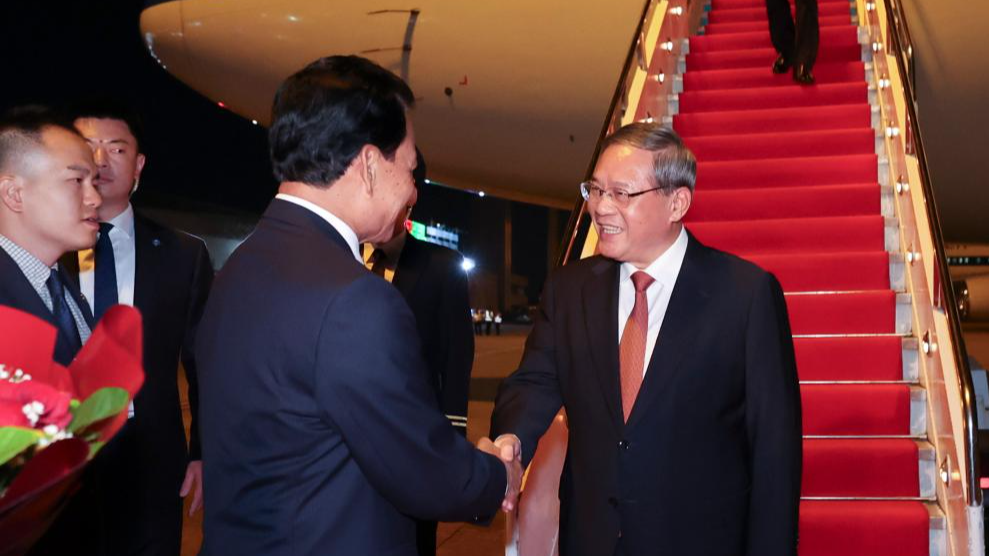 Chinese Premier Li Qiang arrives at Wattay International Airport in Vientiane, Laos, October 9, 2024. /Xinhua