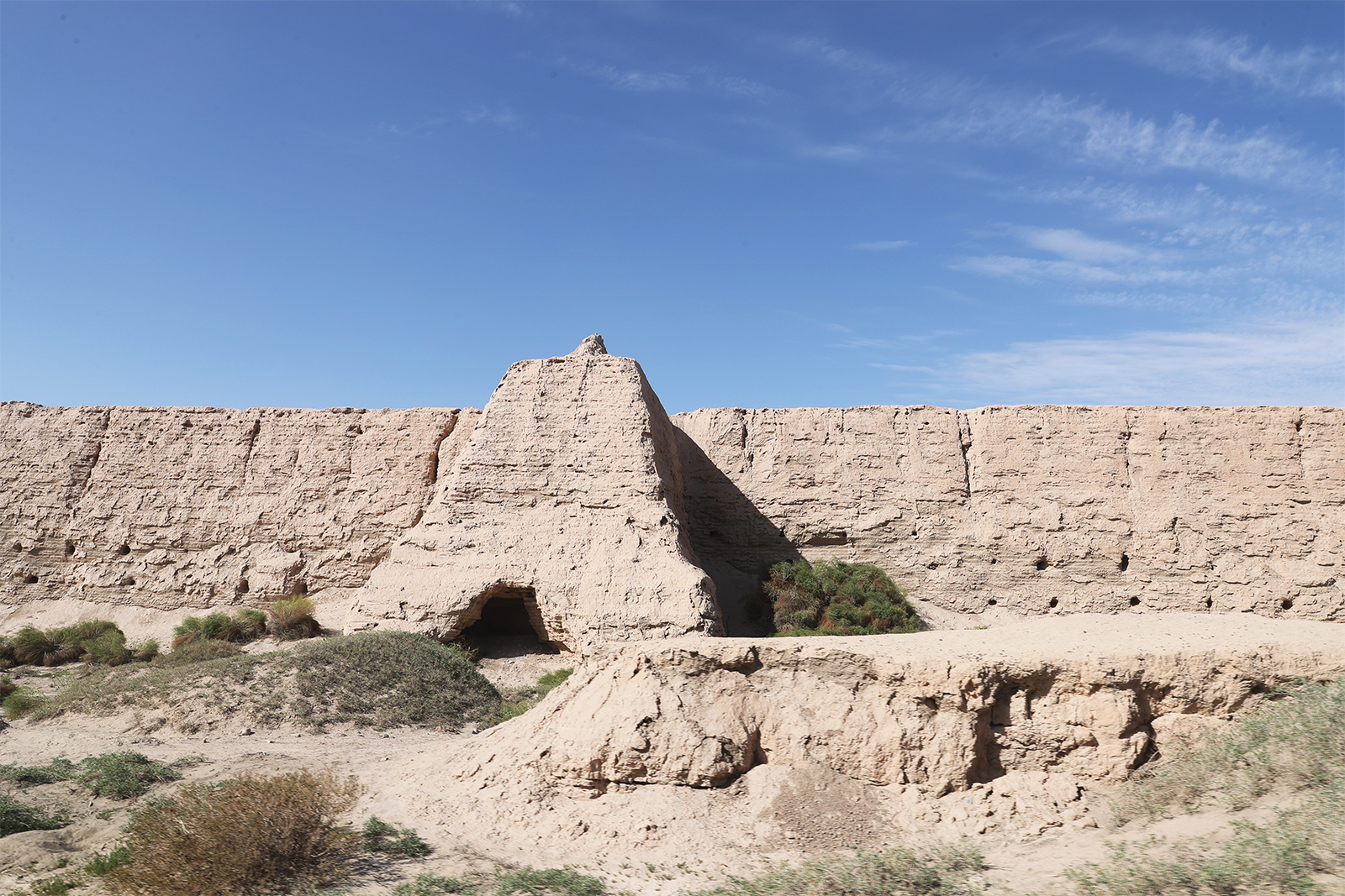 A view of the remnants of Suoyang City in Guazhou County, Gansu Province /CGTN