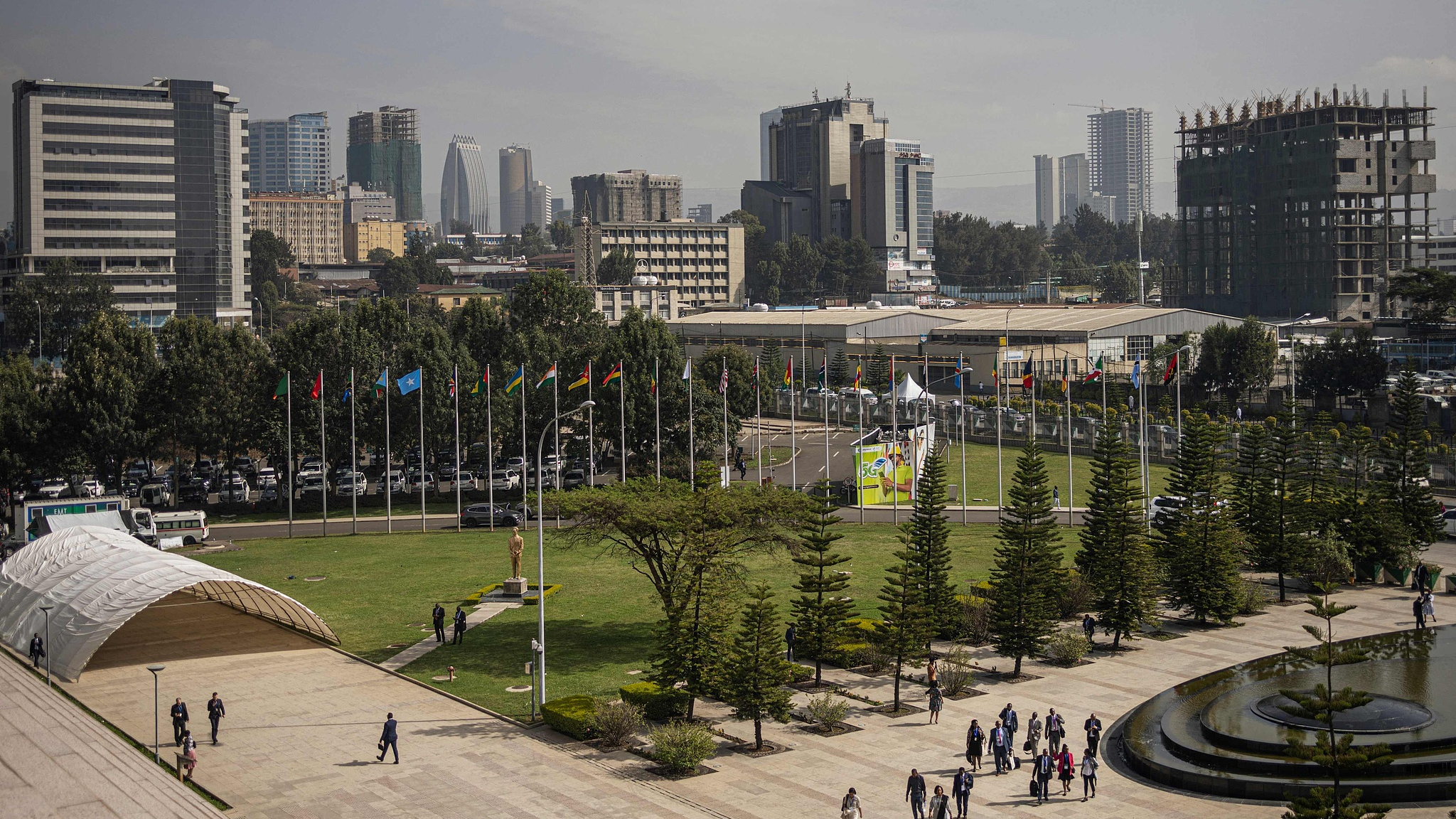 People walk towards the entrance of the AU headquarters, Addis Ababa, Ethiopia, February 18, 2024. /CFP