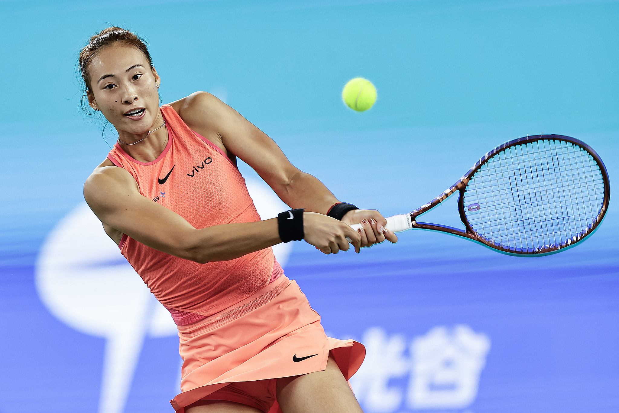 Zheng Qinwen to face Aryna Sabalenka for championship at Wuhan Open CGTN