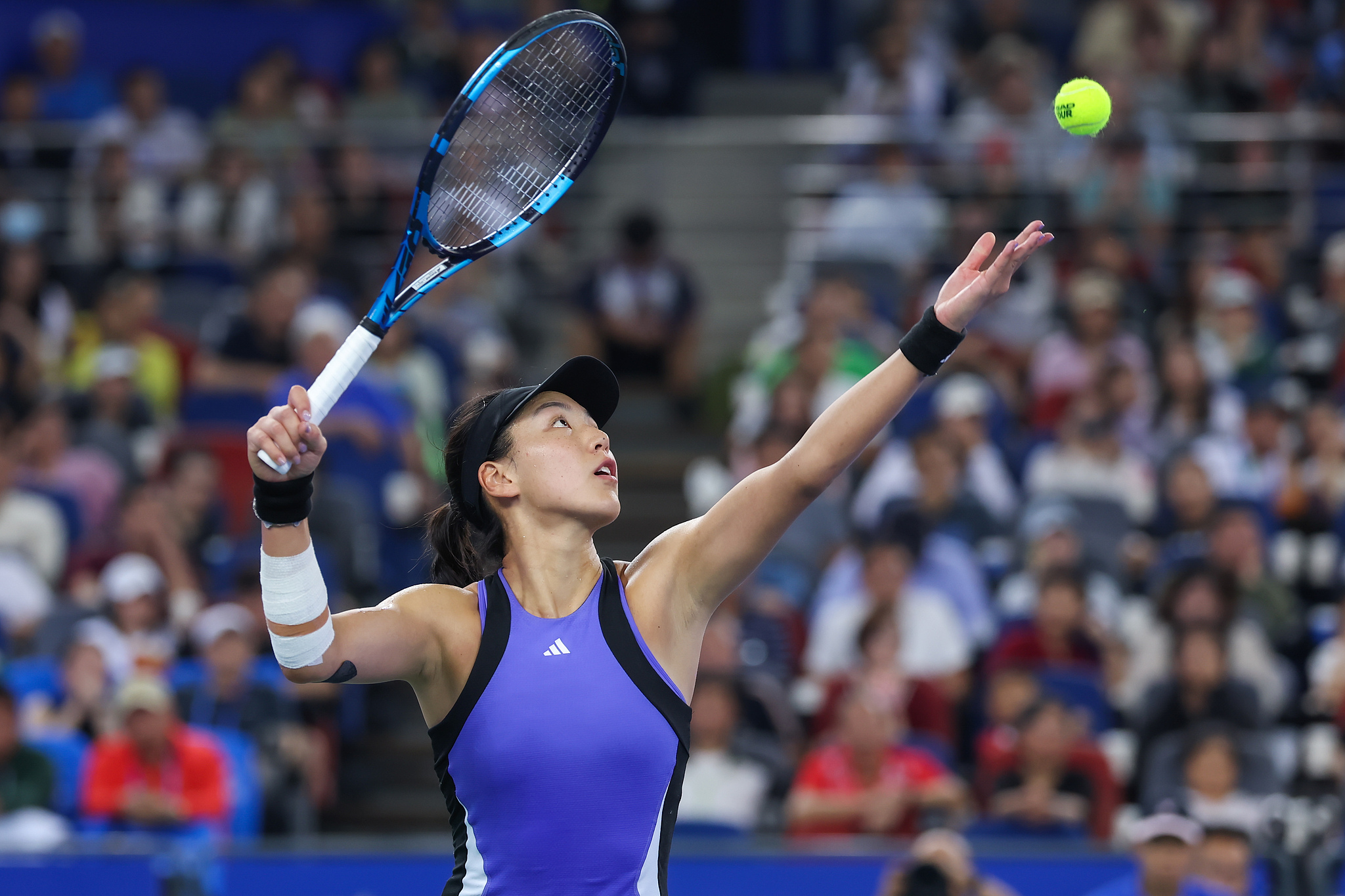 Zheng Qinwen to face Aryna Sabalenka for championship at Wuhan Open CGTN