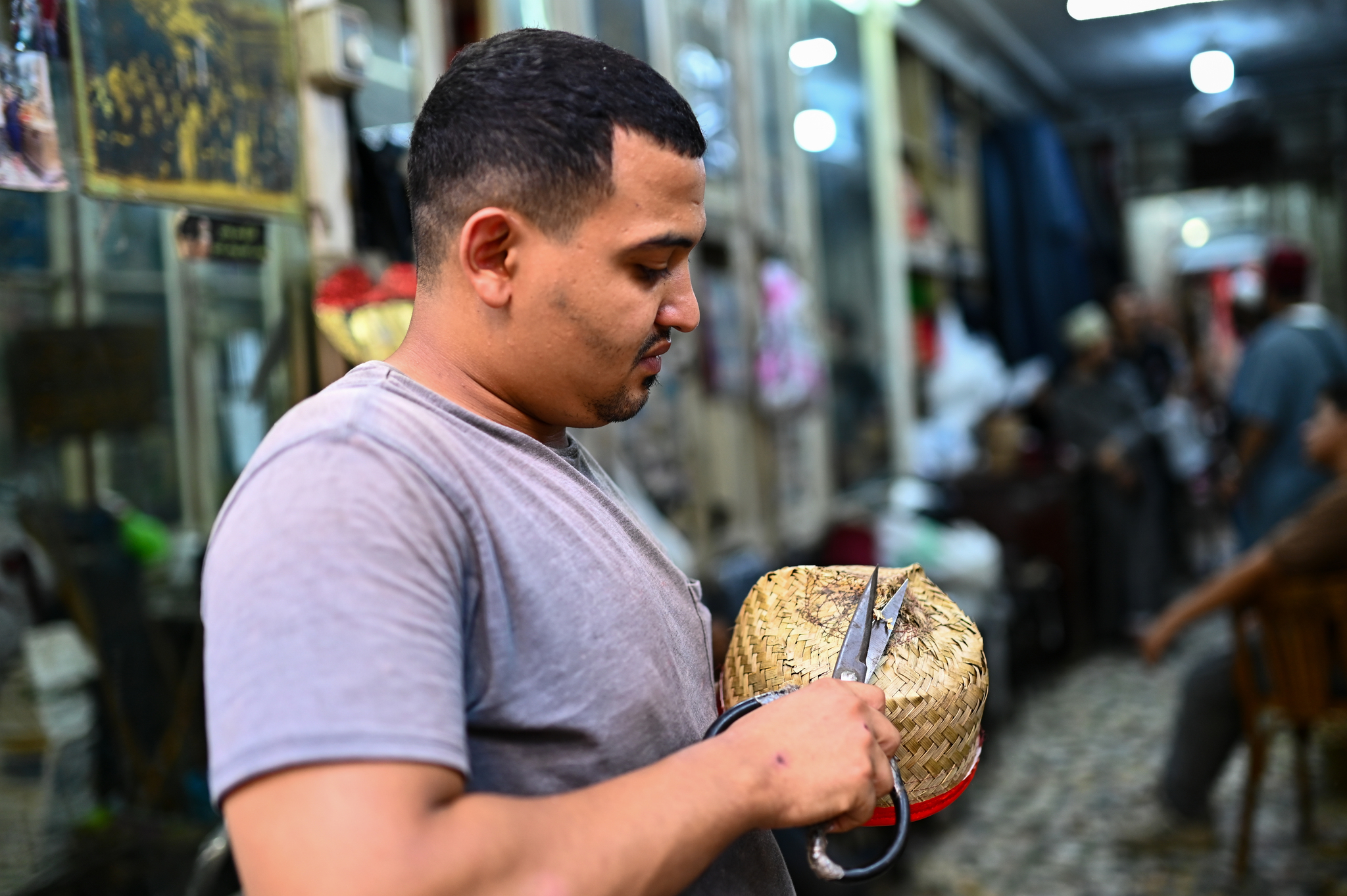 An Egyptian craftsman is pictured making a tarboosh in Cairo's Al-Ghuriya neighborhood on September 7, 2024. /CFP