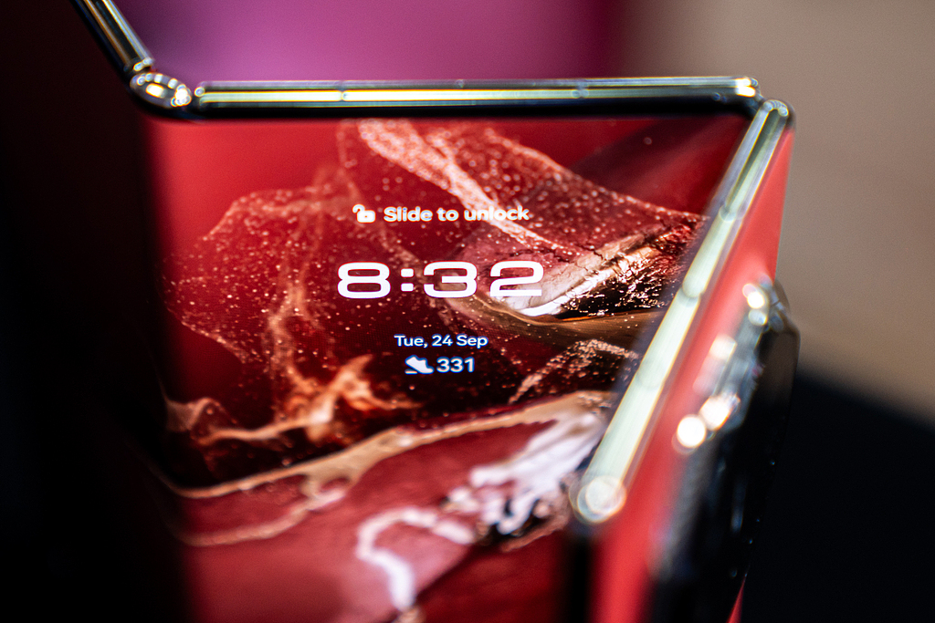 A Huawei Mate XT smartphone is displayed in Hong Kong, China, September 24, 2024./CFP